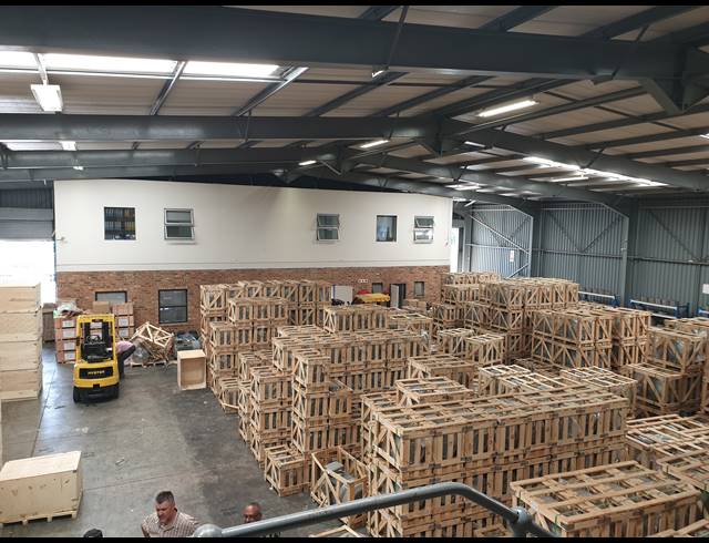 1,030M² WAREHOUSE FOR SALE IN TUNNEY